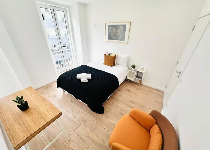 The Antonio Pedro House - No 2d - Stunning Three-bedroom