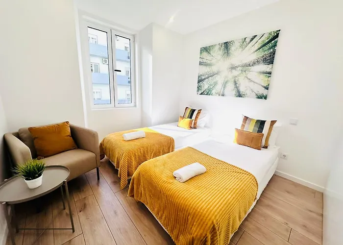 The Antonio Pedro House - No 2d - Stunning Three-bedroom Лісабон