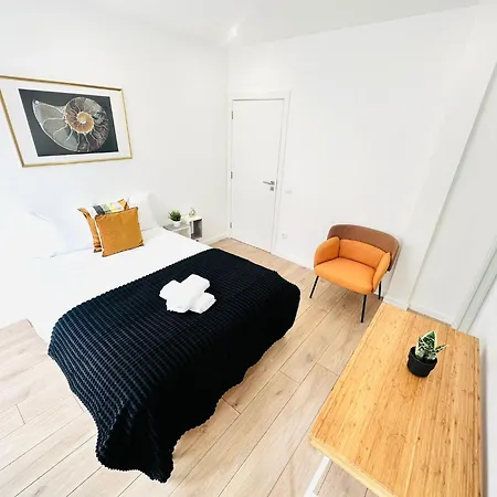 Apartment The Antonio Pedro House - No 2d - Stunning Three-bedroom *