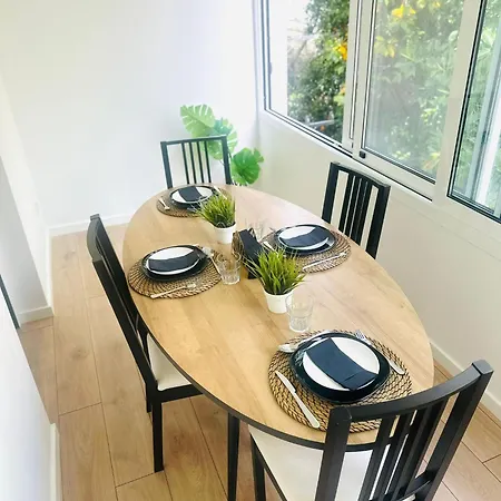 Apartment The Antonio Pedro House - No 2d - Stunning Three-bedroom Lisbon