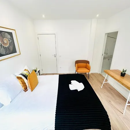Apartman The Antonio Pedro House - No 2d - Stunning Three-bedroom